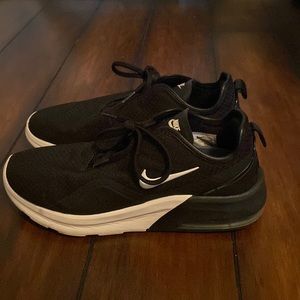 Nike Air Max, Mens size 8.5 or Womens 10, great condition